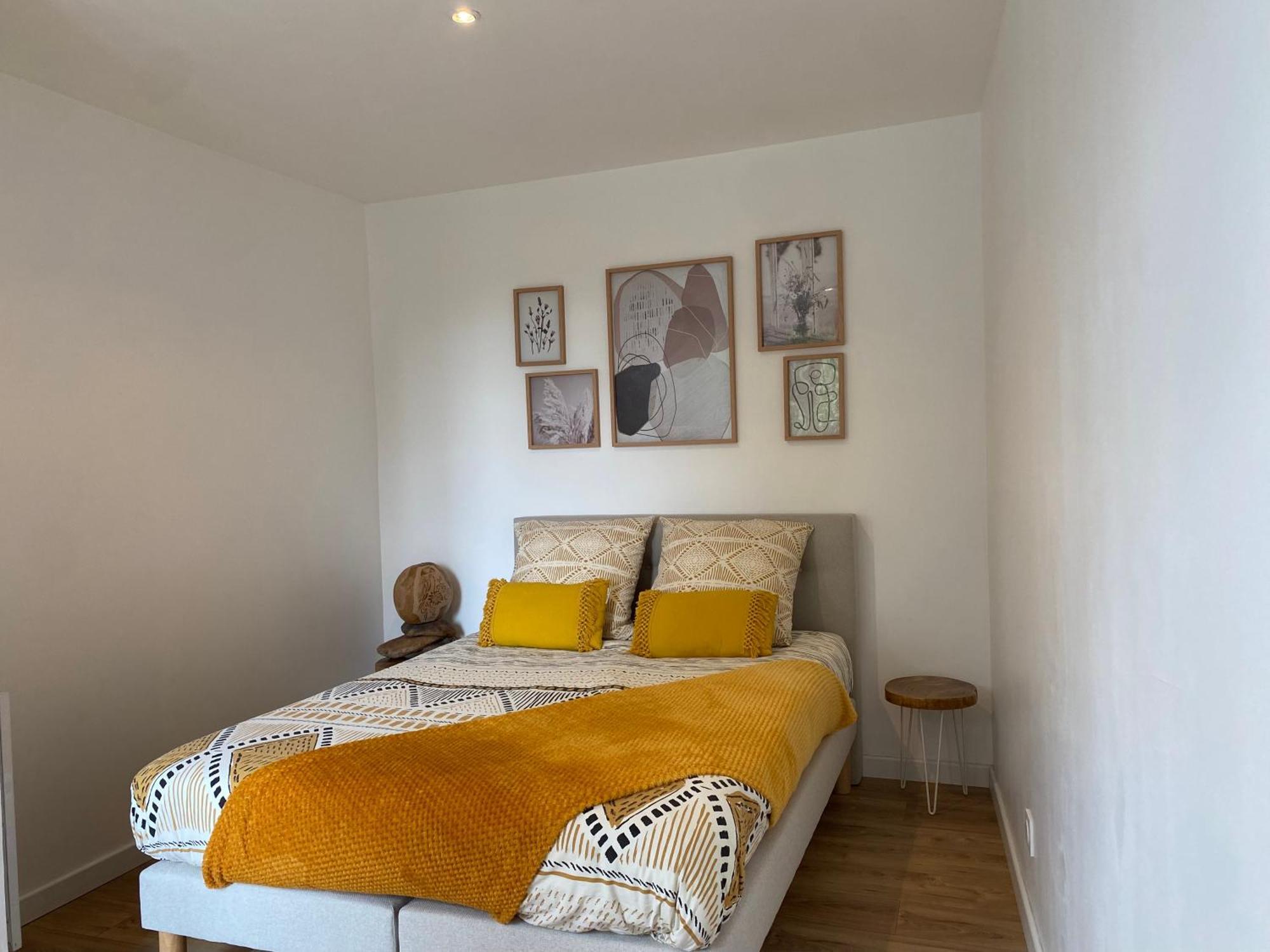 • Bel Appartement - Centre Historique De Poitiers Exterior photo